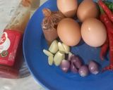 Foto langkah ke 1 dari resep Telor Ceplok Tauco.
