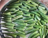 A picture of step 3 of Bharwa Bhindi.