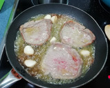 Foto del paso 2 de la receta: Ternera en salsa de aceitunas