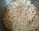 Foto langkah ke 1 dari resep Mi telur.