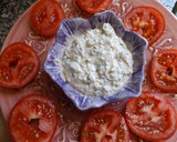 Foto del paso 2 de la receta: Ensalada de tomates con salsa de mozzarella de búfala