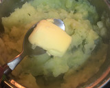 Foto del paso 4 de la receta: Puré de patata y calabacín con pimientos del padrón a la plancha