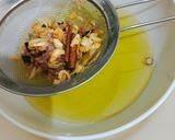 Foto langkah ke 3 dari resep Chili oil.