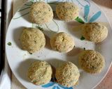 Foto del passaggio 12 della ricetta Canederli di spinaci su vellutata di zucca ed erba cipollina