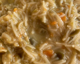Foto del paso 3 de la receta: Fideos de verduras con caldo de pollo