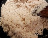 सूजी मावा गुलाब बर्फी (sooji mawa gulab barfi recipe in Hindi) रेसिपी चरण 1 फोटो