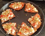 रोटी चाट (roti chat recipe in marathi) रेसिपी स्टेप 3 फोटो 