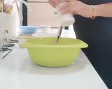 Foto langkah ke 3 dari resep Bolu Pisang Kukus Magic Com (No Mixer, Takaran Sendok).
