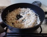 Foto del passaggio 3 della ricetta Risotto zucca e funghi