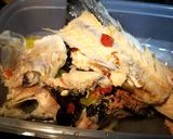 A picture of step 4 of Salmon Head and Skeleton Soup with Noodles.