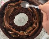 Foto del paso 9 de la receta: Budín de chocolate relleno de banana, choco, almendras y crema