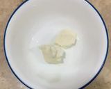 A picture of step 1 of Cheesy garlic bread.