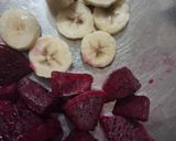 A picture of step 1 of Pink Dragon fruit Sago pudding dessert.