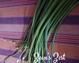 A picture of step 1 of 15 minutes Onion Flower Stalk Anda Bhurji.