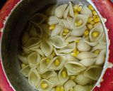 A picture of step 6 of Conchiglie in Walnut Sauce(Salsa Di Noci).