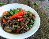 Foto langkah ke 6 dari resep Tumis Jerohan Ikan Bandeng/ Wedel Bandeng.