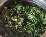 A picture of step 1 of Green Spinach stir fry.
