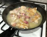 Foto del paso 6 de la receta: Muslo de pollo deshuesado al horno con espárrago triguero y tomate y VIDALIM