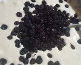 Foto del paso 4 de la receta: Torta con pasas de uvas