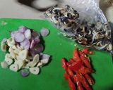 Foto langkah ke 1 dari resep Tumis Pare Jagung Manis.