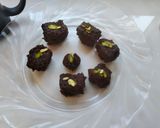 A picture of step 10 of Anjeer Choco Bites.