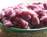 Foto del paso 1 de la receta: Empanadas de carne cortada a cuchillo!!!