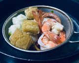 รูปขั้นตอนการทำที่ 1 ของ บะหมี่แห้งกุ้งลูกชิ้นหมูสับ