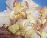 Foto langkah ke 1 dari resep Ayam goreng bawang khas batam.