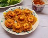 Hình bước làm 3 của món Bánh khọt mì tôm