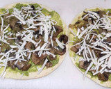 Foto del paso 2 de la receta: Quesadilla de champiñones con guacamole