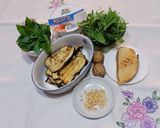 Foto del passaggio 1 della ricetta Melanzane grigliate con pesto di basilico a modo mio