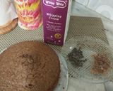 A picture of step 6 of Golden painted choc cake design.....