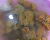 A picture of step 1 of Aloo bukhary ki chutney.