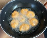 A picture of step 2 of Medu Vada (no onion 🧅 no garlic 🧄).