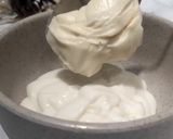 Foto langkah ke 2 dari resep Cheese Spicy Mayo.