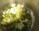 Foto del paso 2 de la receta Verdinas con pescado y marisco