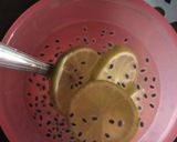 Foto langkah ke 1 dari resep Infused Water Jeruk Nipis Selasih.