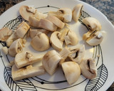 Foto del paso 3 de la receta: Solomillo de cerdo estofado con champiñones y patatas