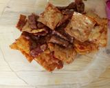 Foto langkah ke 5 dari resep Kering Tempe dan Kulit Pangsit.