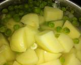 Methi Peas aloo in garlic and tomato gravy recipe step 1 photo