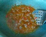 Foto langkah ke 5 dari resep Ayam goreng pedas.
