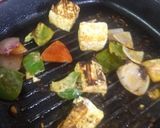A picture of step 2 of Panjabi Paneer tikka masala.