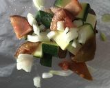 Foto del paso 3 de la receta: Papillote de verduras y seitán con ensalada