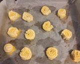 Vanília pudingos-gyümölcsös leveles tészta 🍰🥧😋 recept fázis 2 fotója