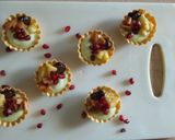 A picture of step 6 of Creamy Fruit Canepè.