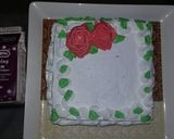 A picture of step 8 of Ice cream cake.