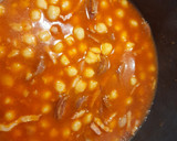 Foto del paso 3 de la receta: Garbanzos con chorizo y tomate