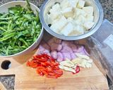 Foto langkah ke 1 dari resep Tumis Kangkung Putih Telur Masak Tauco (6).
