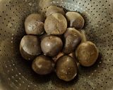 Foto del passaggio 2 della ricetta Gnocchi di patate viola con albumi
