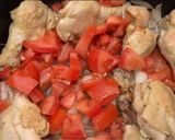 Foto del passaggio 3 della ricetta Pollo al pomodoro e cipolla ricetta di riciclo